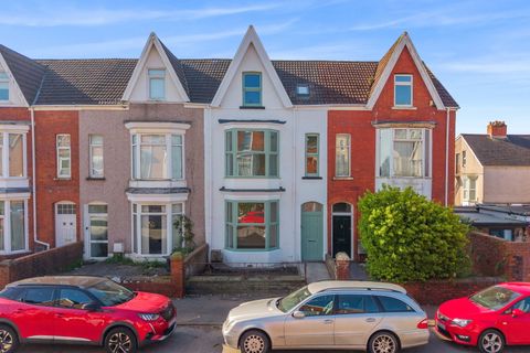 Mirador Crescent, Uplands, Swansea SA2