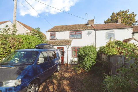 Crown Road, Kingswood, Bristol BS15