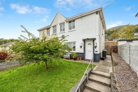 Cwrt Y Clafdy Neath Neath Port Talbot SA10 3 Bed Semi detached House cwrt-y-clafdy-neath-neath-port-talbot-sa10-3-bed-semi-detached-house