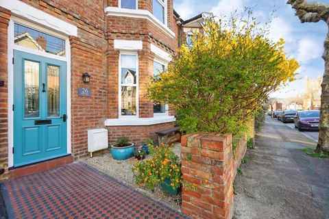 Quested Road, Folkestone CT19, 4 bed terraced house for sale, £425,000 ...