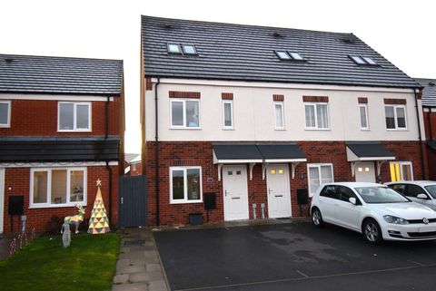 3 bed semi-detached house for sale in Woodpecker Way, Shepshed
