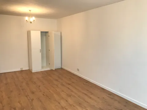Apartment in Leicester, Stoneygate - View 5