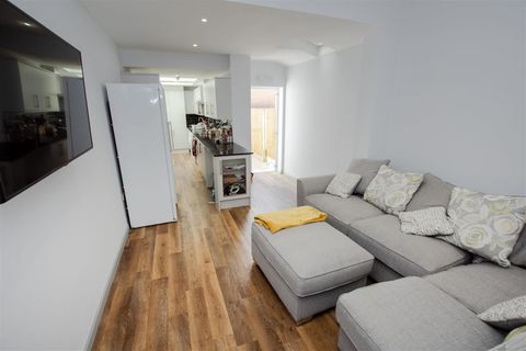 Heeley Road, Birmingham, West Midlands B29