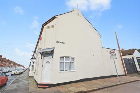 Whitworth Road, Abington NN1 – pohled 2