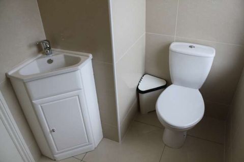 Apartment in Cardiff, Plasnewydd, Roath - View 2