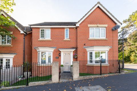 Lodge Road, Bristol BS15