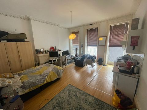 Oriental Place, Brighton BN1