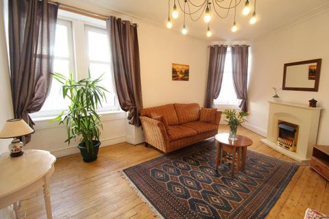 Great Western Road, Second Floor Right, Aberdeen AB10