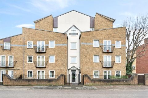 Dacre Park, London SE13