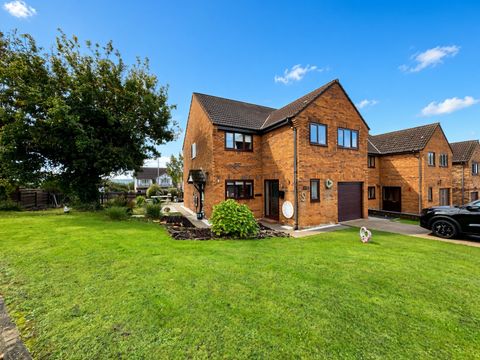 Bryn Isaf, Llanelli SA14, 4 bed detached house for sale, £375,000 - Zoopla