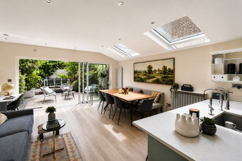 House in London, Shepherd's Bush - View 2