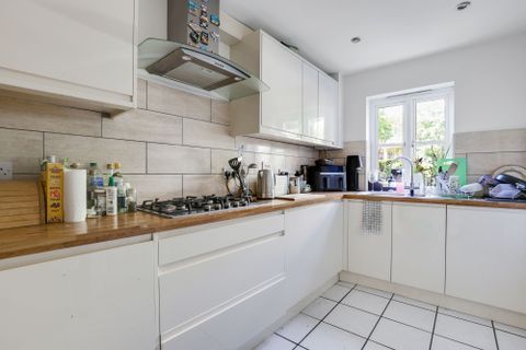 Dudley Mews, London SW2