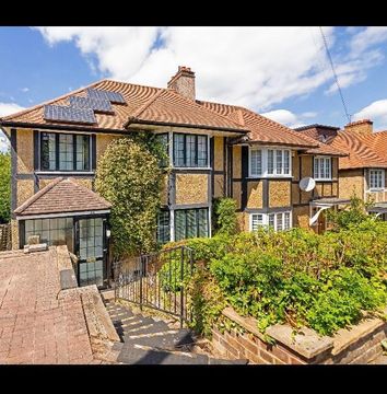 Haydn Avenue, Purley CR8