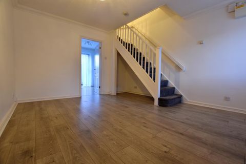Mithras Gardens, Wavendon Gate MK7 - More