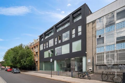 Annroy Building, Grafton Road, Kentish Town NW5, bed flat for