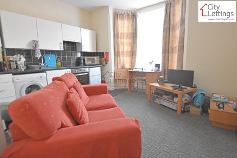 Apartment in Nottingham, Forest Fields - More