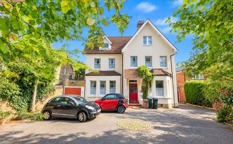 51 The Ridgeway, Enfield EN2
