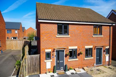 Ron Hill Road, Queens Hills, Norwich NR8