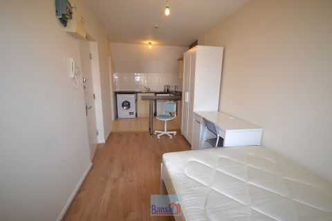 Gulson Road CV1, Studio to rent