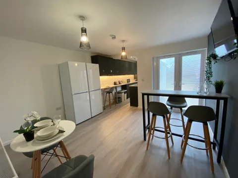 House in Ashfield, Hucknall - View 5
