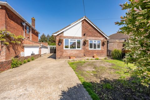 Coates Road, Sholing, Southampton SO19