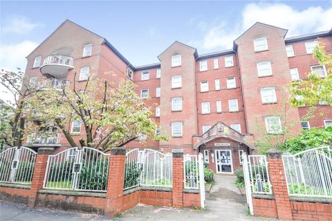 Melrose Apartments, 159 Hathersage Road, Manchester, Greater Manchester M13