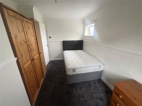 Cock Road, Kindgswood, South Gloucestershire BS15, Room to rent