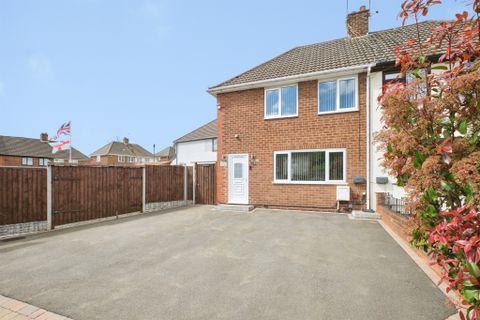 House in Birmingham, Kingstanding, West Midlands - View 2