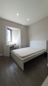 Castle Lane, Cardiff CF24 - More