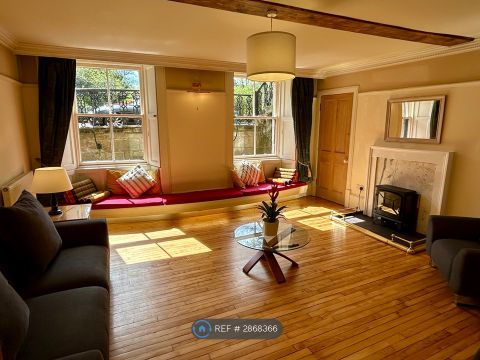 Belmont Crescent, Glasgow G12