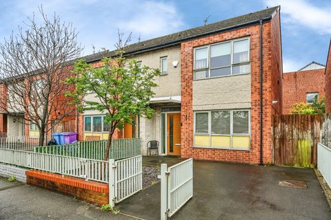 House in Merseyside L8 - View 2