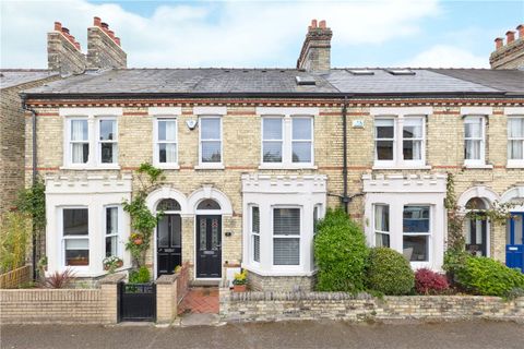 Clare Street, Cambridge CB4