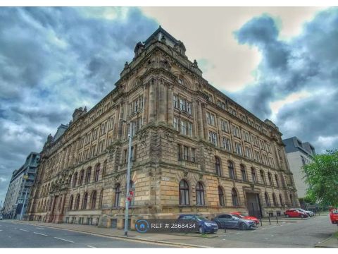 Dalintober Street, Glasgow G5