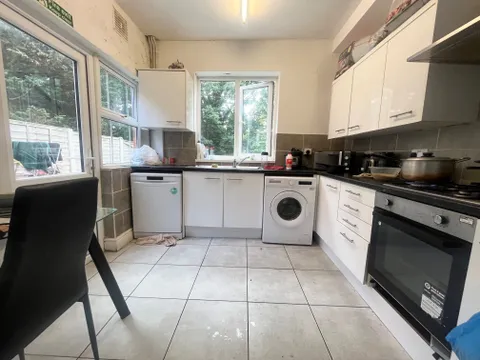 Alexander Road, Birmingham B27 - View 5
