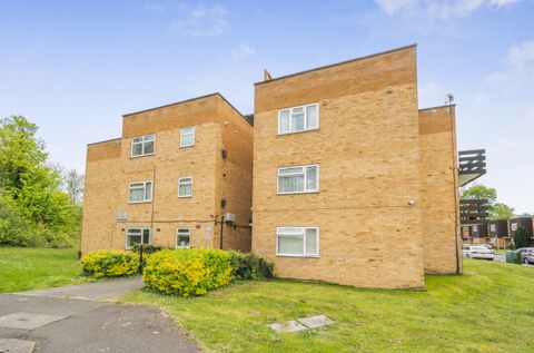 September Way, Stanmore HA7