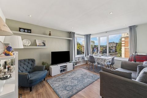 Samels Court, Riverside, Hammersmith W6