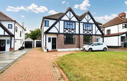 Pickhurst Rise, West Wickham BR4, 3 bed semi-detached house for sale, £ ...