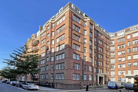 Oakwood Court, Holland Park, Kensington W14