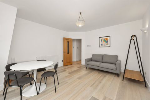 Farringdon Road, Clerkenwell EC1M