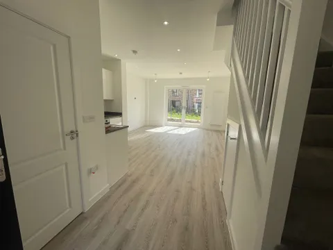 Lanchester Close, Belgrave Village, Birmingham B12 – pohled 5