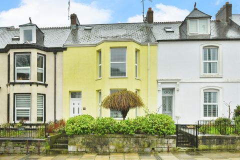 Devonport Road, Plymouth PL3
