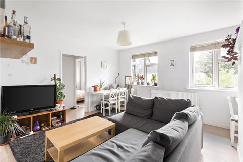 Burdett Road, Richmond TW9