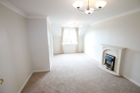 Warwick Road, Berkshire, Reading RG2