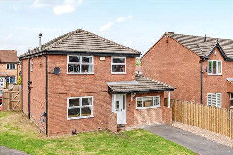 Hopefield Chase, Rothwell, Leeds, West Yorkshire LS26