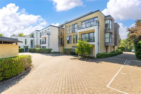 Churchill Court, 41 Madingley Road, Cambridge CB3