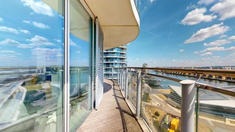 Hoola Building, Royal Docks, London E16, New home