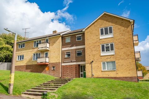 Auchinleck House Tidworth SP9 2 Bed Flat For Sale 150 000 Zoopla