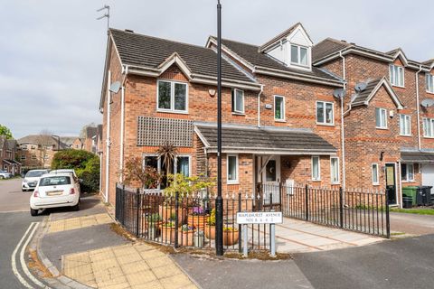 Maplehurst Avenue, York YO31