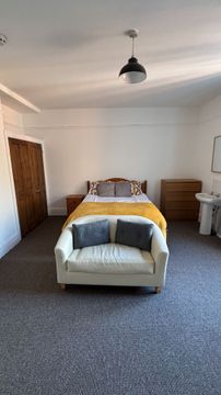 House in Hull, Avenues, Kingston upon Hull - View 2