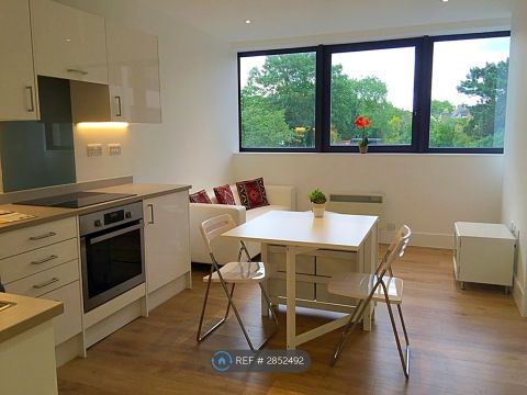 Hanover House, Reading RG1
